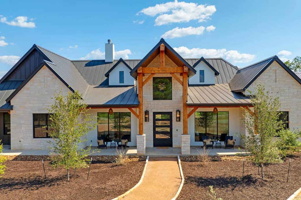 Front view of the Calivence Haus located in the heart of Texas Hill Country with expansive front yard