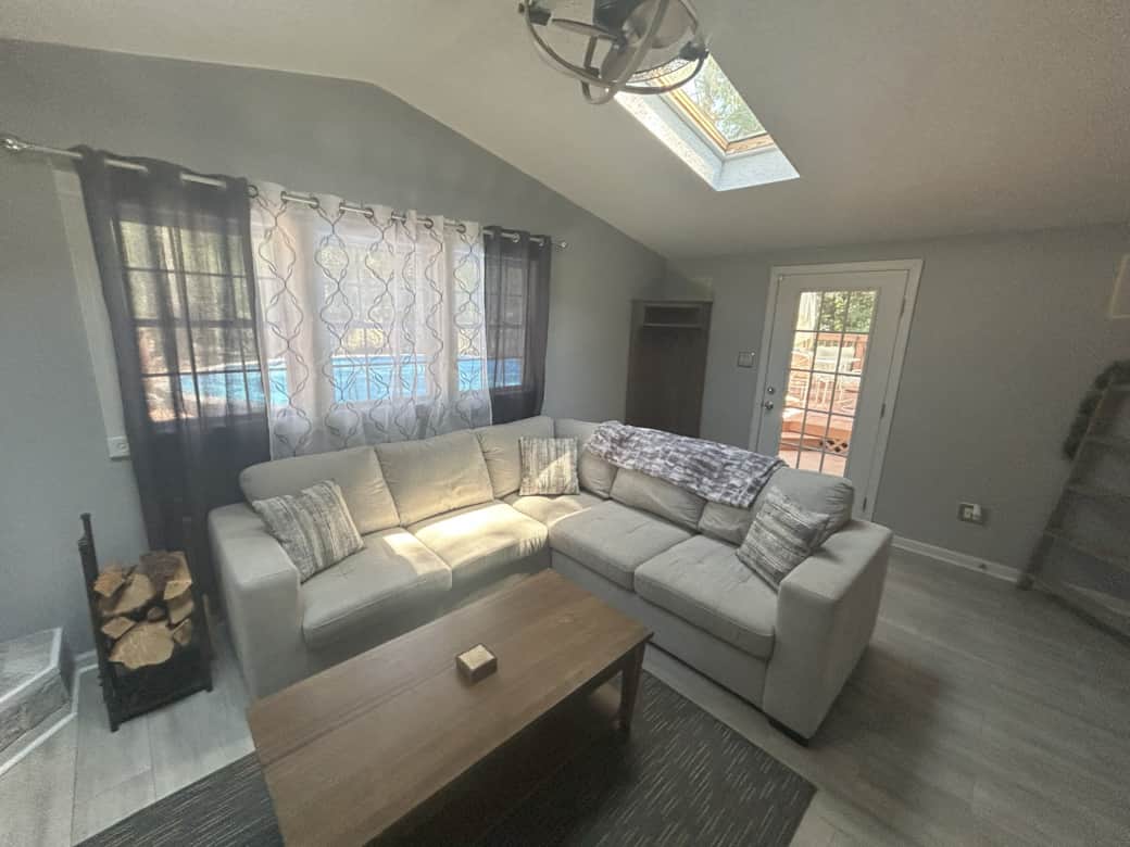 Family room 2