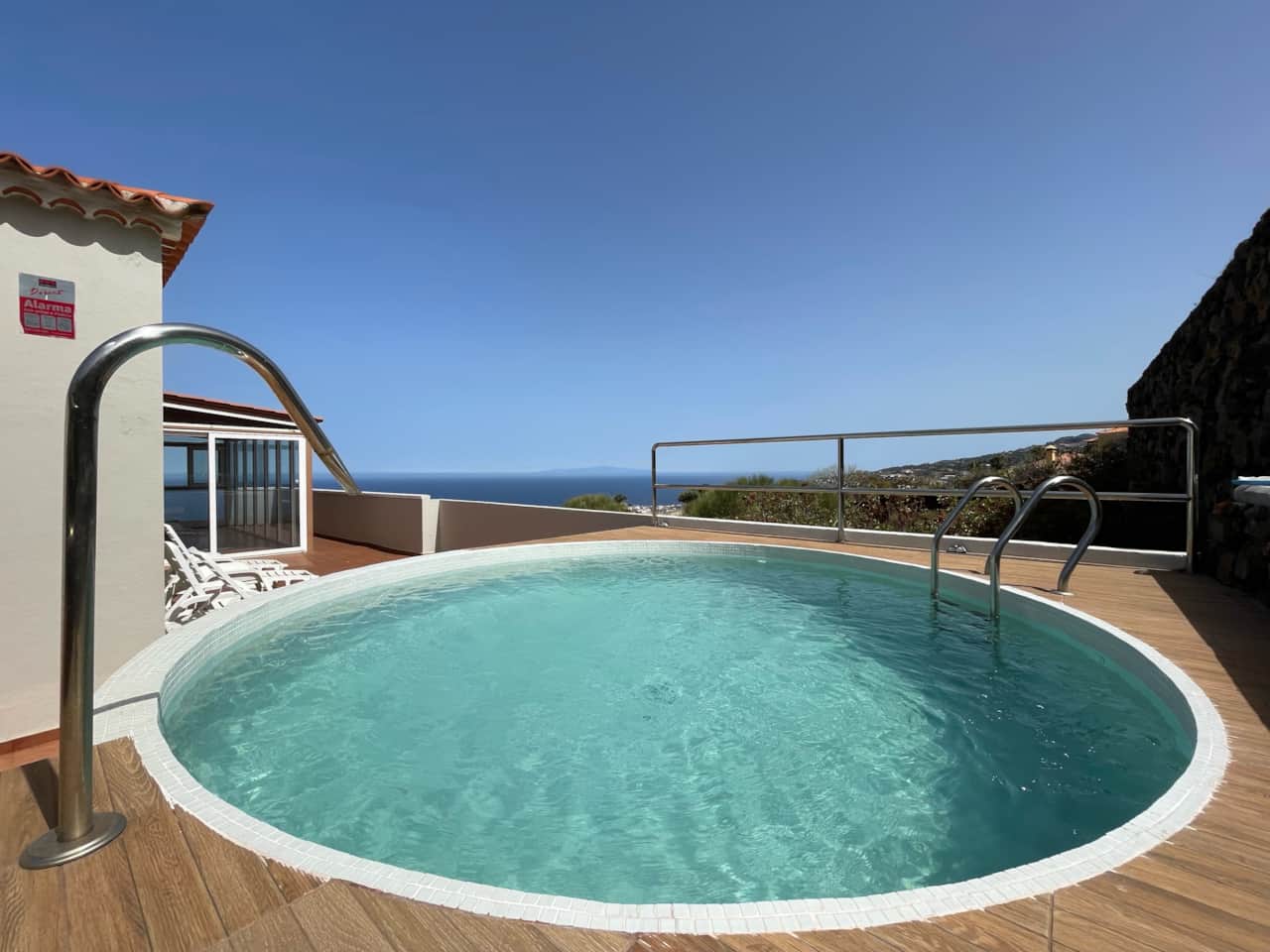 Piscina y Solarium 1