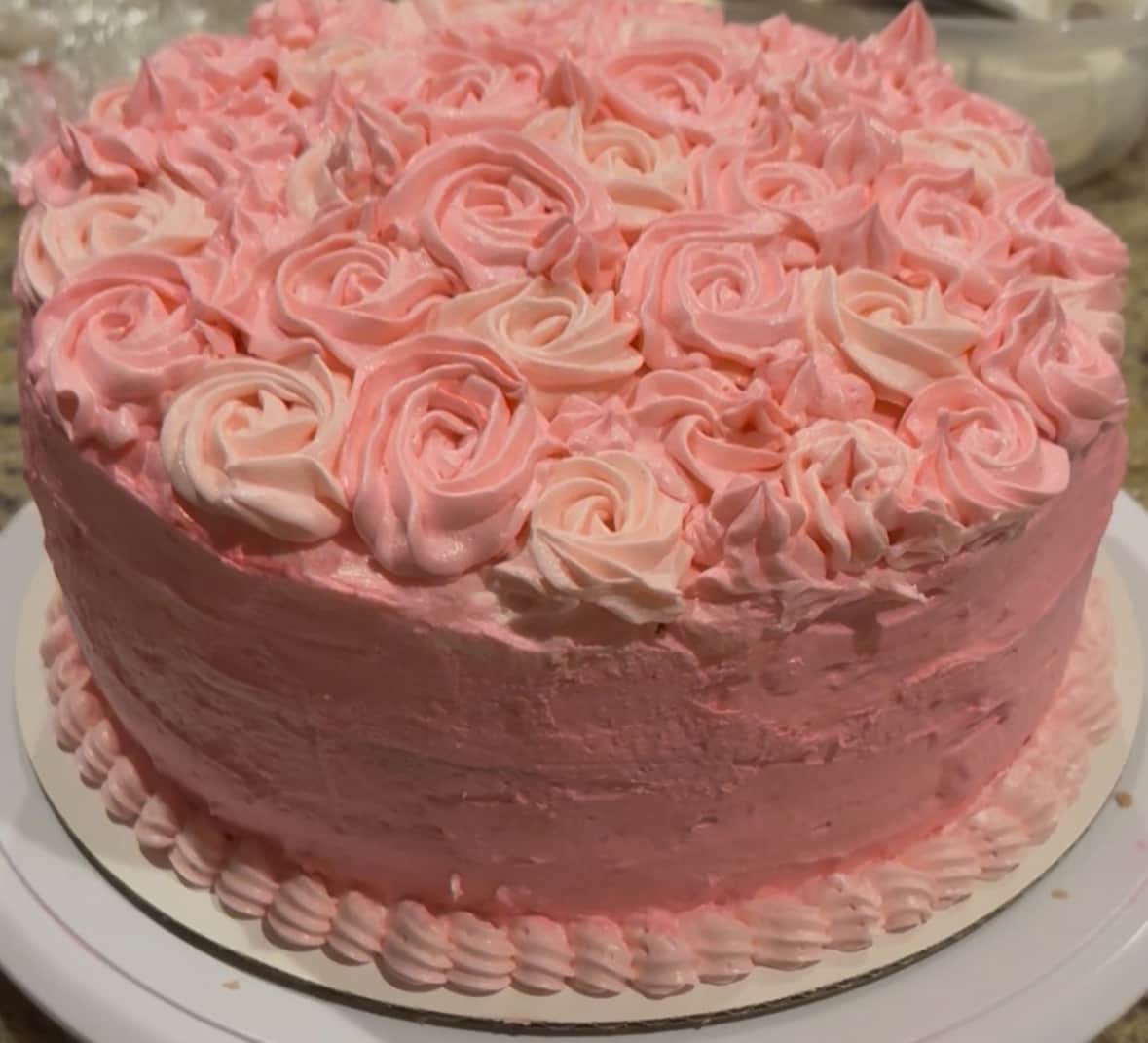 custom-vanilla-pink-ombre-cake-for-guests-at-White-Magnolia
