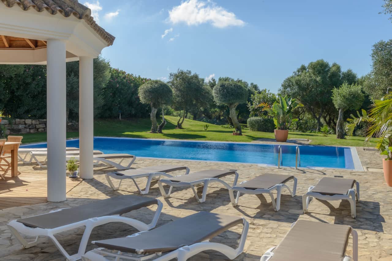Villa Lara Sun Loungers-Pool