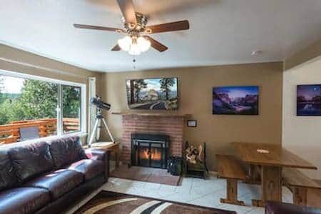 Living room with Fireplace