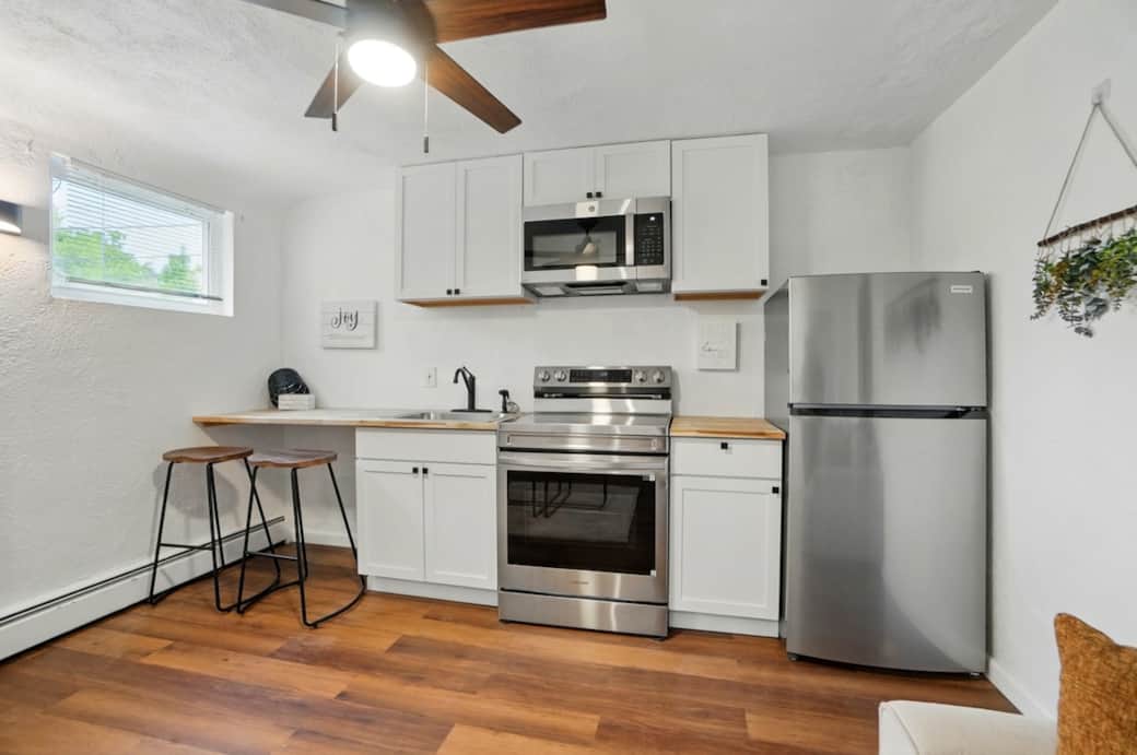 Fully Equipped Kitchen for Long Term Stay 