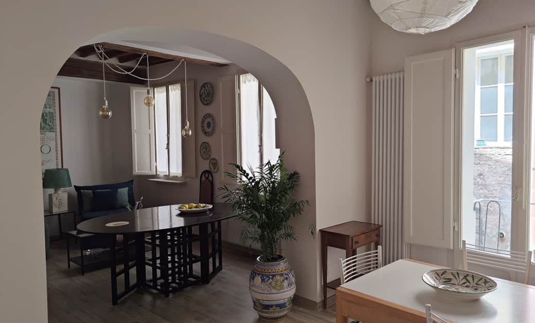 Spacious eating/work areas