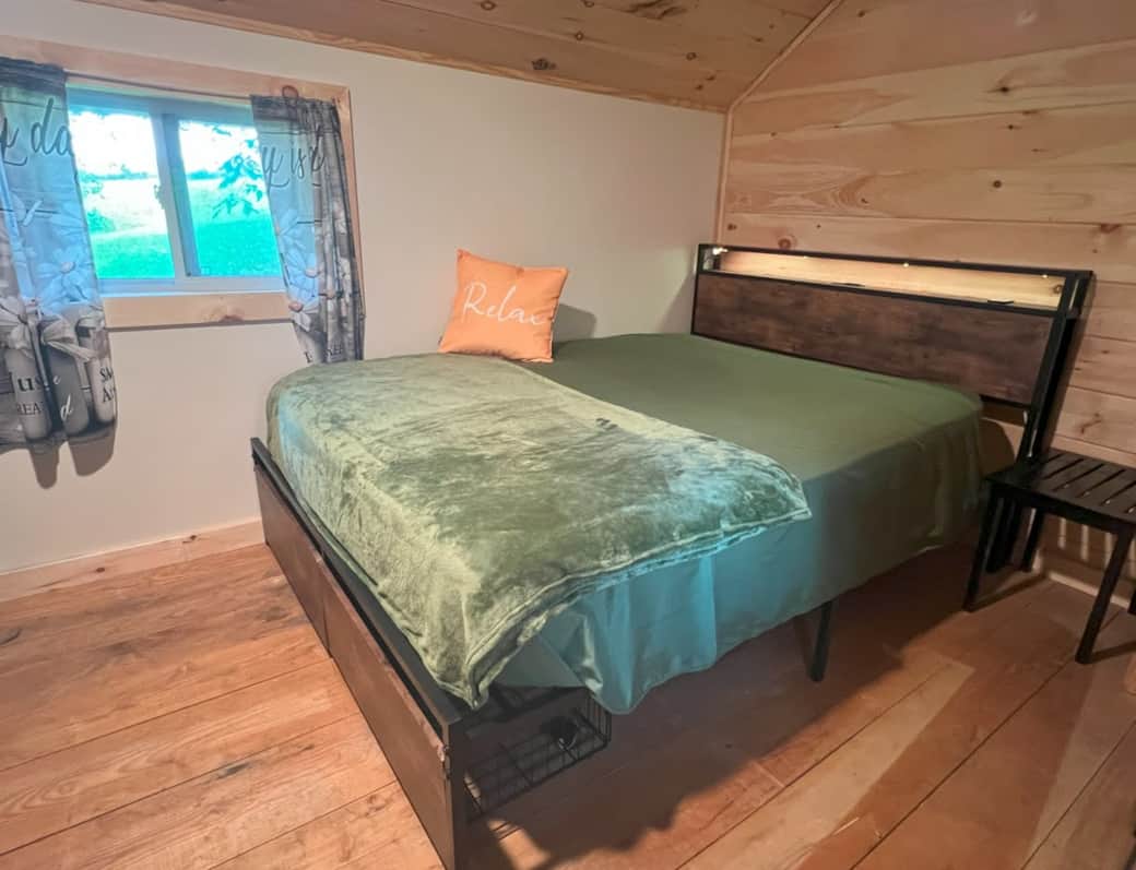 OTRTTW Cabin 5 bed larger OTRTTW Cabin 5 bed larger