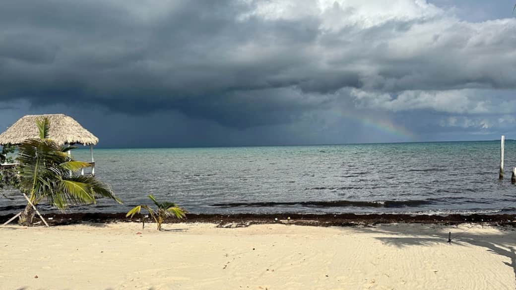 BuenaFeBelize Rainbow