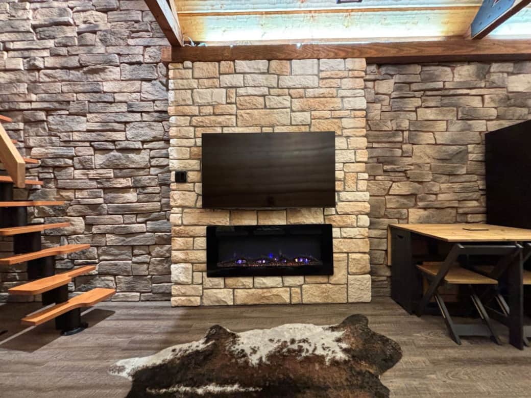 Limestone Lodge Fireplace Comfort