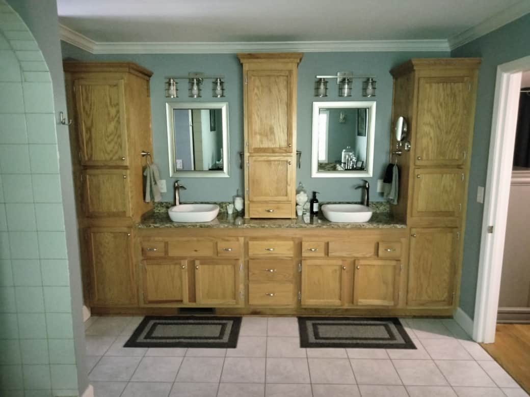Master bath vanity area