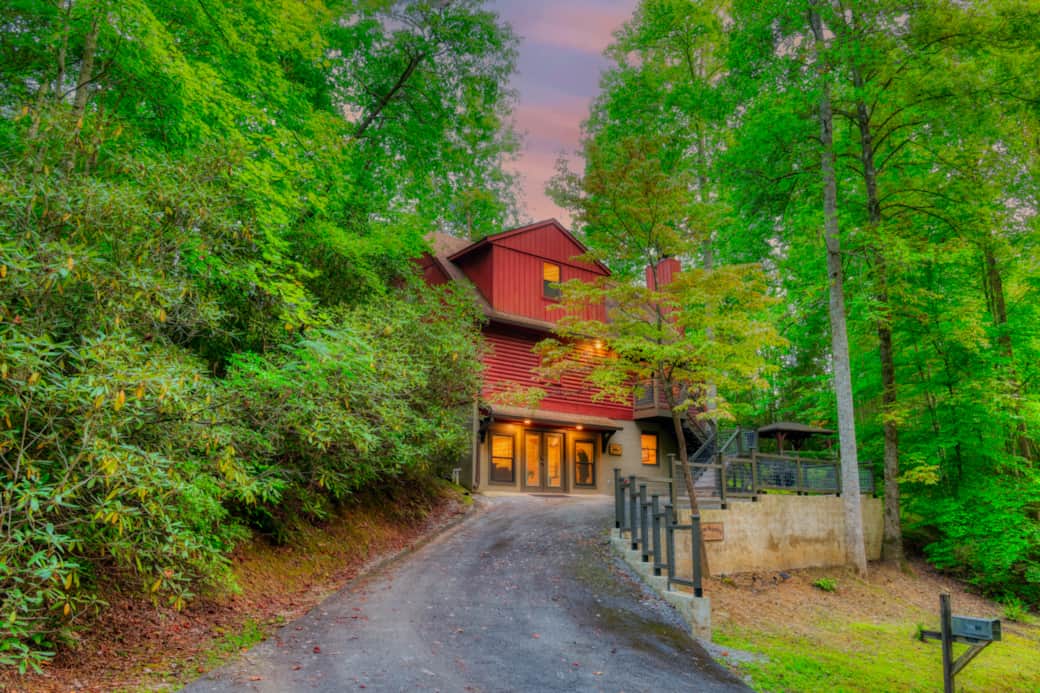Easy drive up to cabin.  Close to grocery and liquor stores, and many restaurants.  2 private lots.
