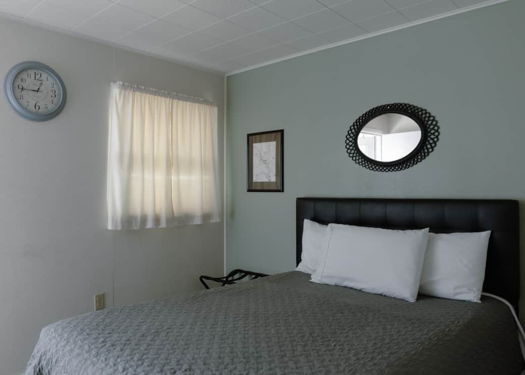 Motel Room 3F Motel Room 3F