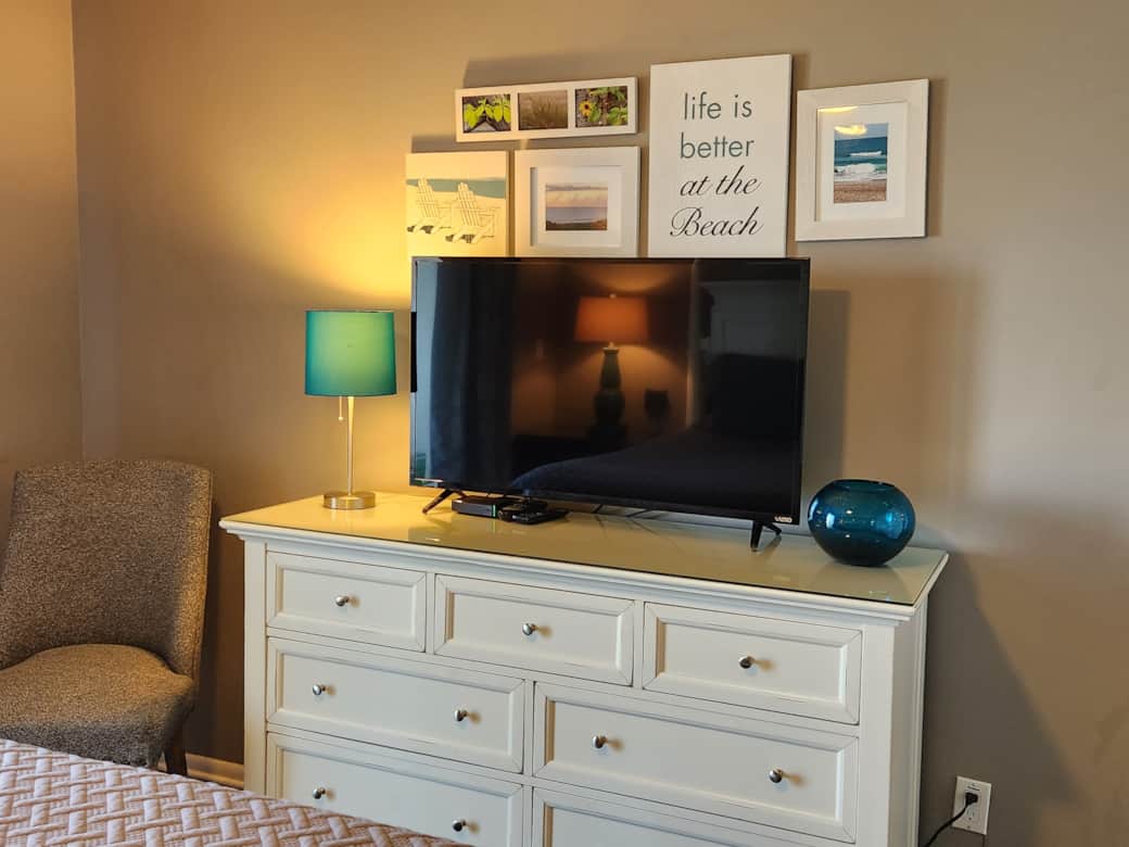 Primary suite with smart tv