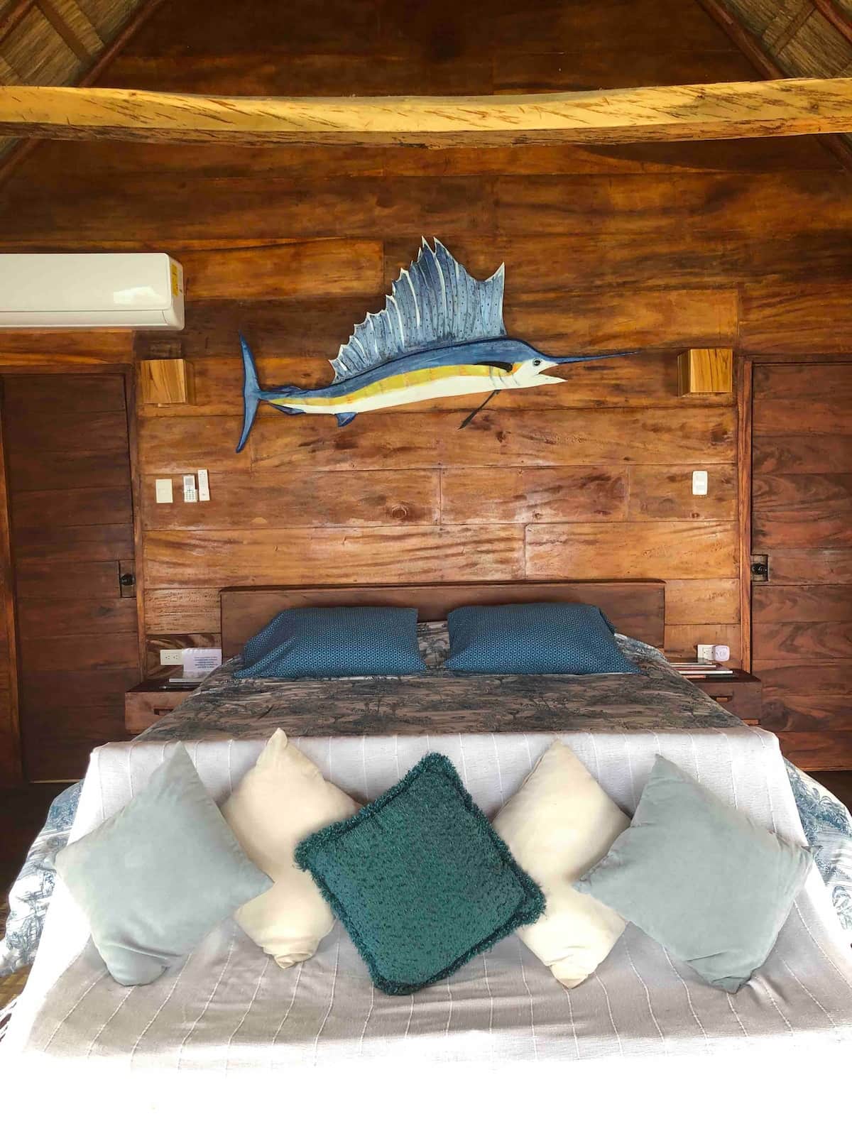 Vista frontal de la cama 