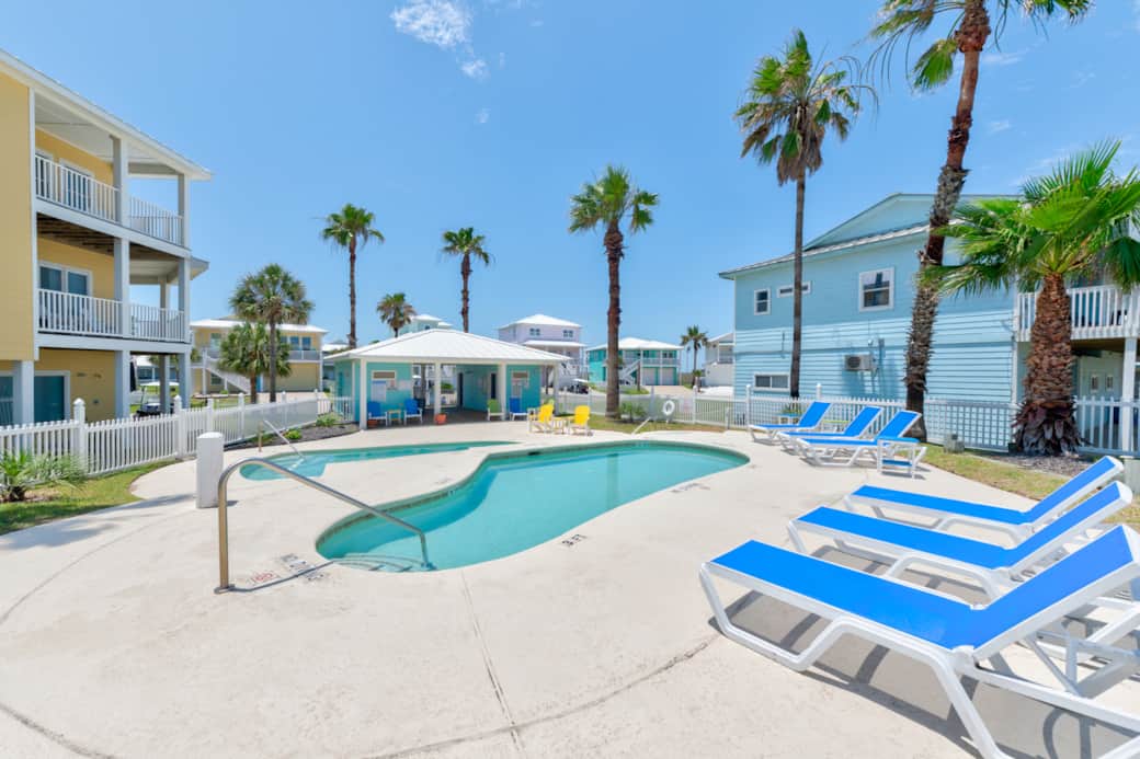 Royal Dunes Pool 2 2025