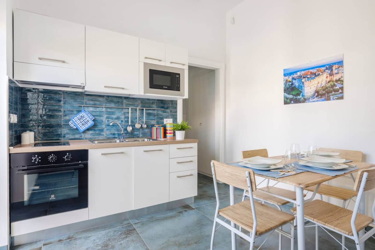 equipped kitchen
