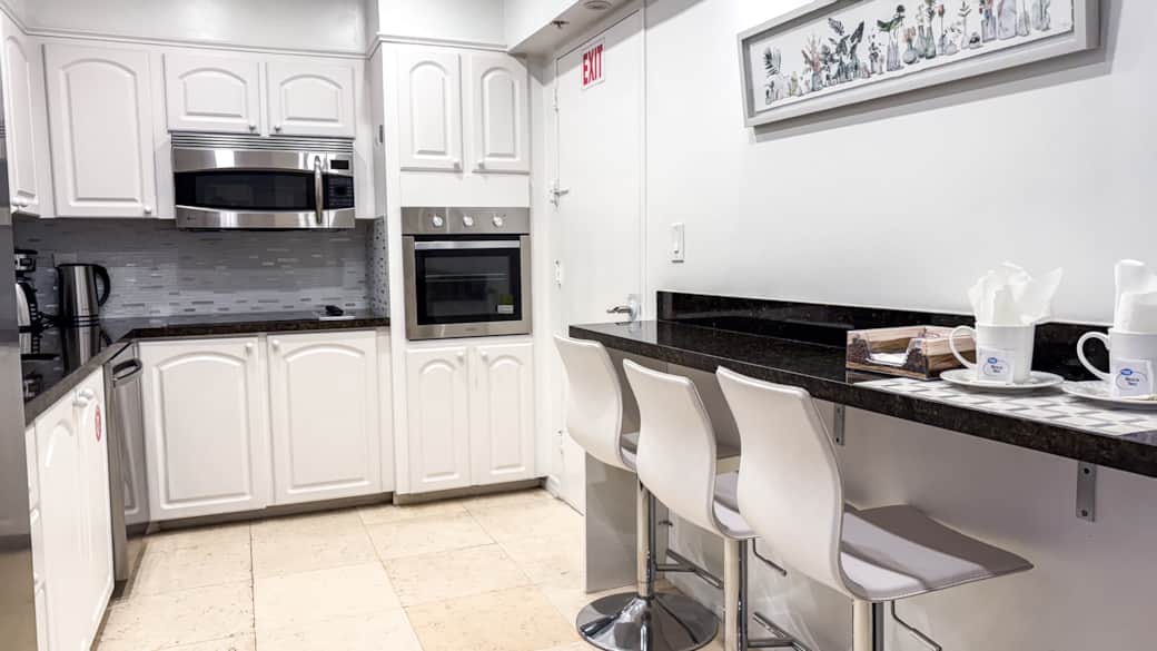 Fully equipped kitchen