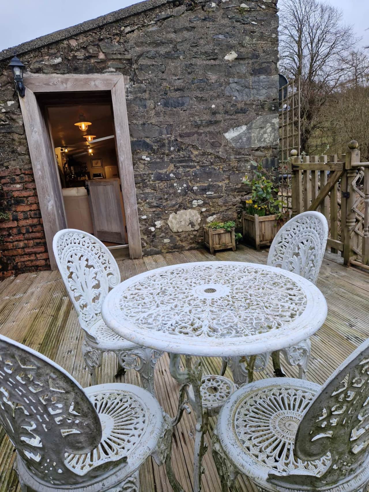 Private Patio Area with mountin view