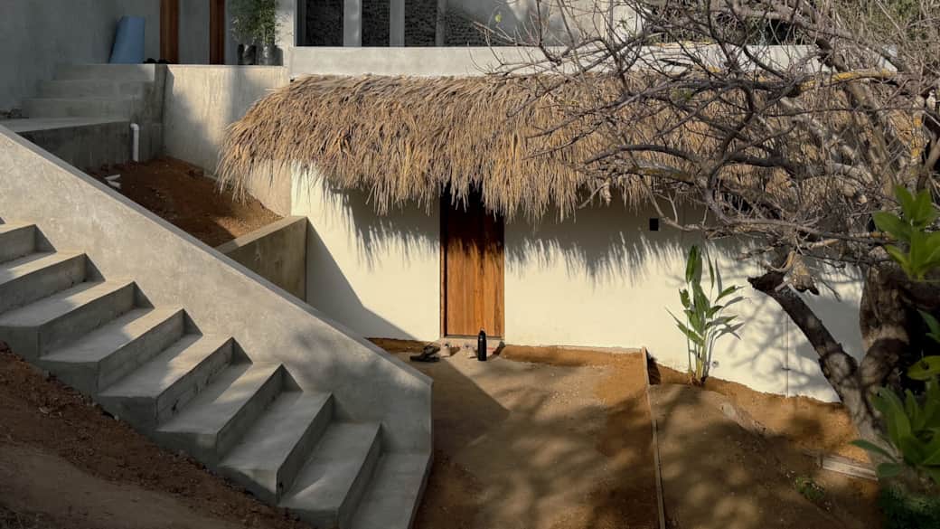 Entrada principal — Exterior