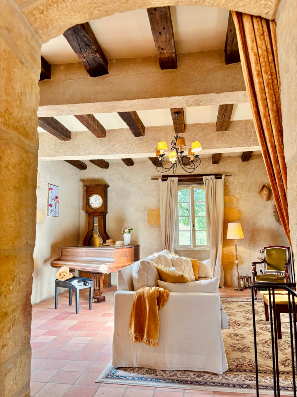 Piano room_4