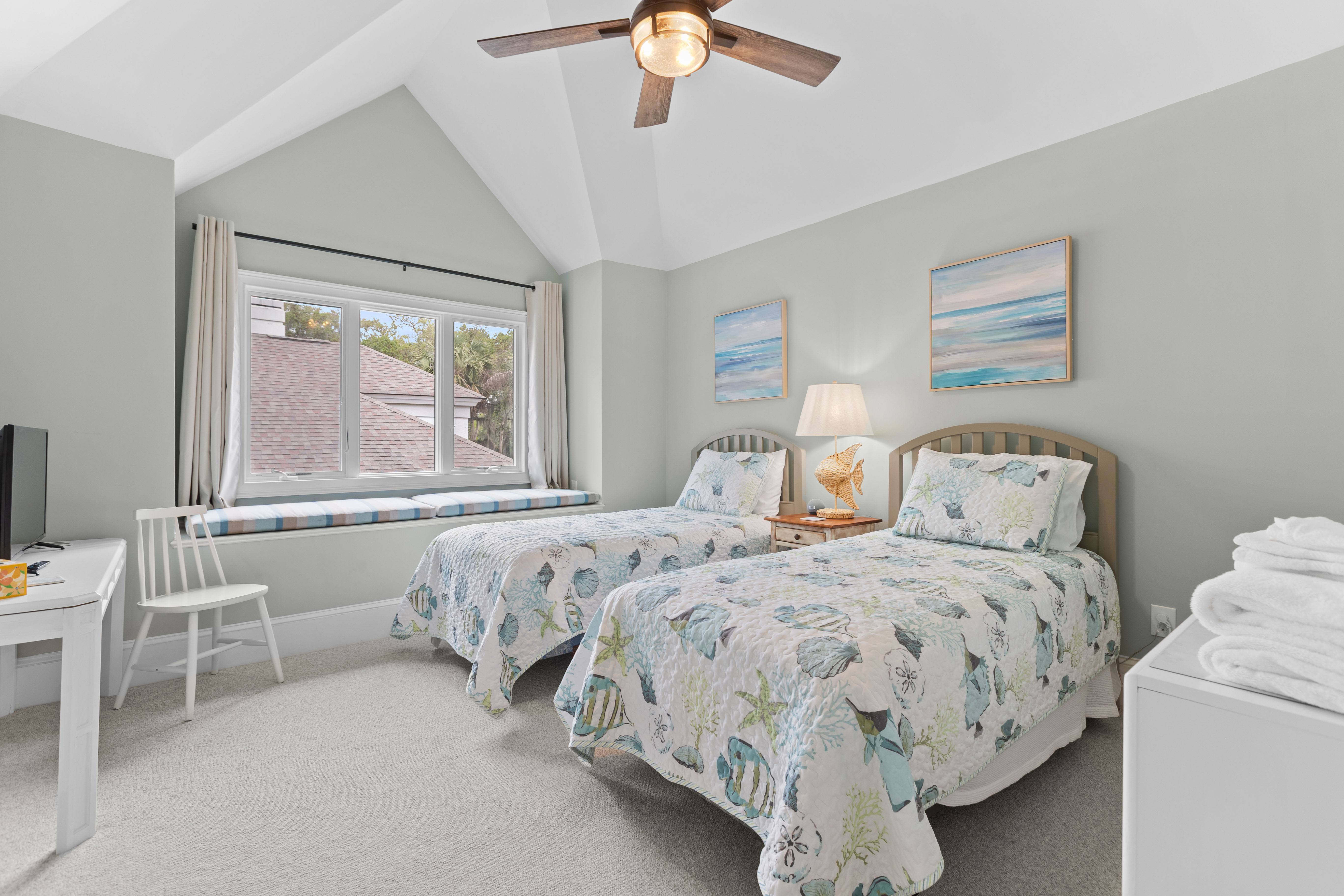 Twin Bedroom