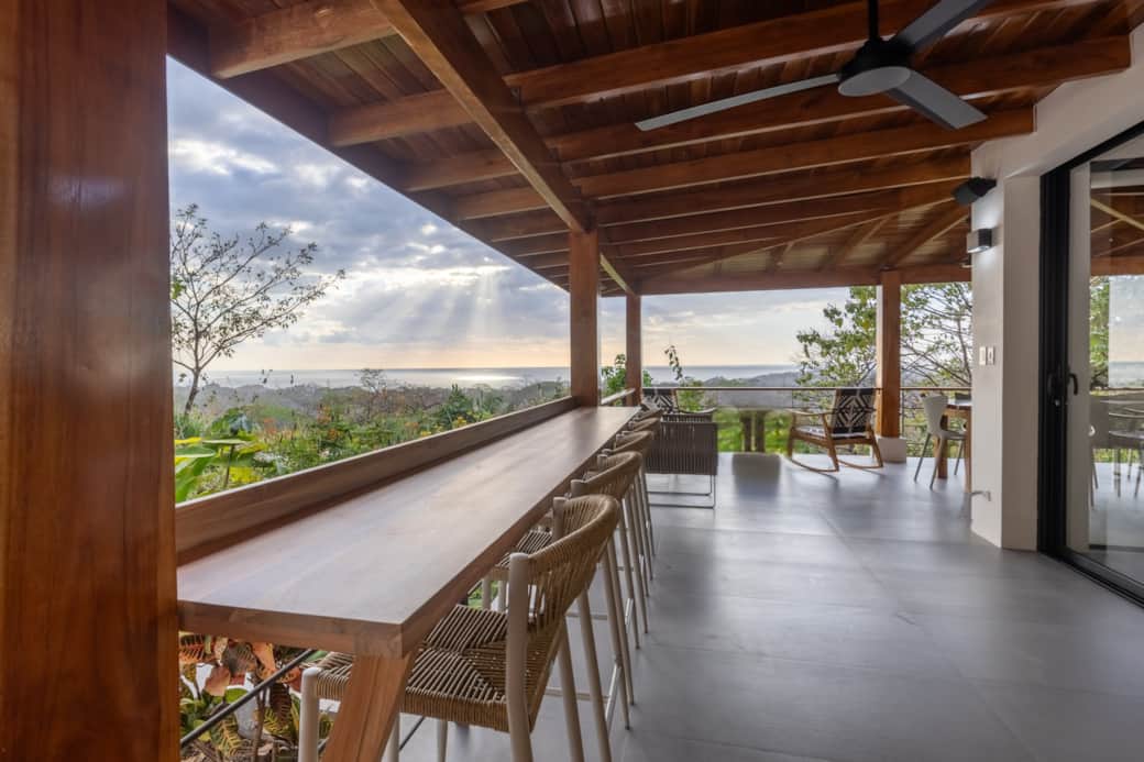 Civered porch - Ocean