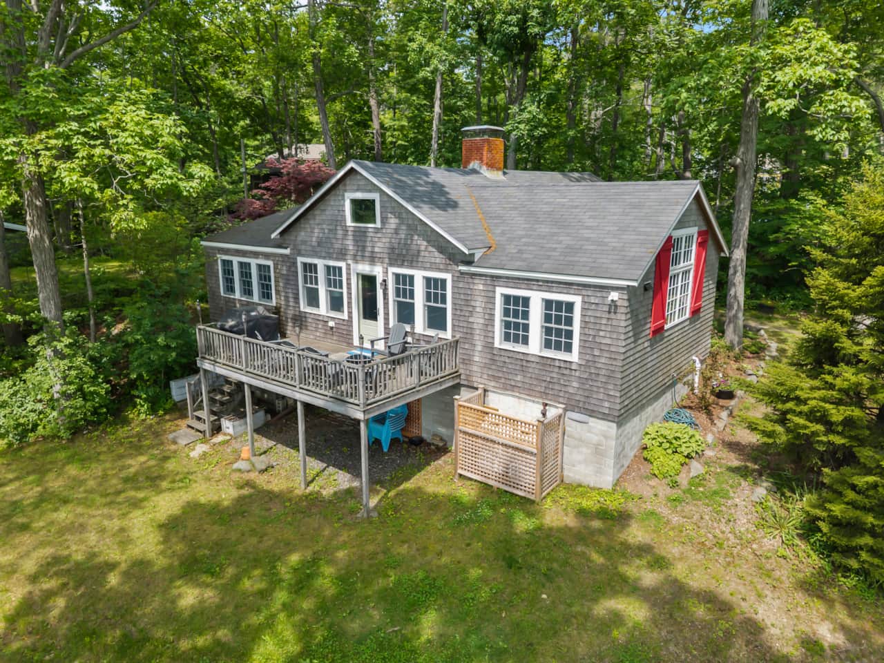 Back deck (faces ocean)