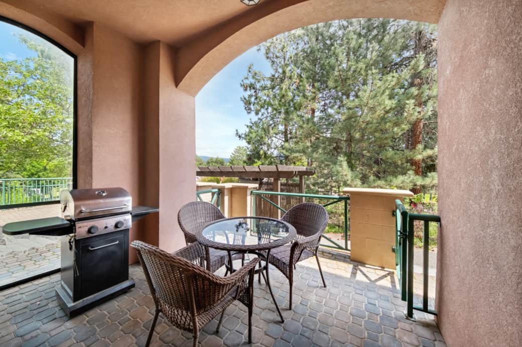101B Patio With Golf Course View