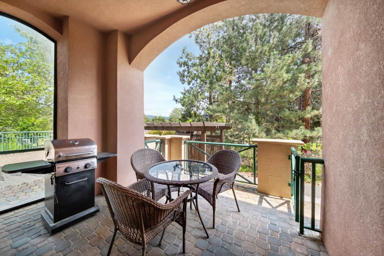 101B Patio With Golf Course View