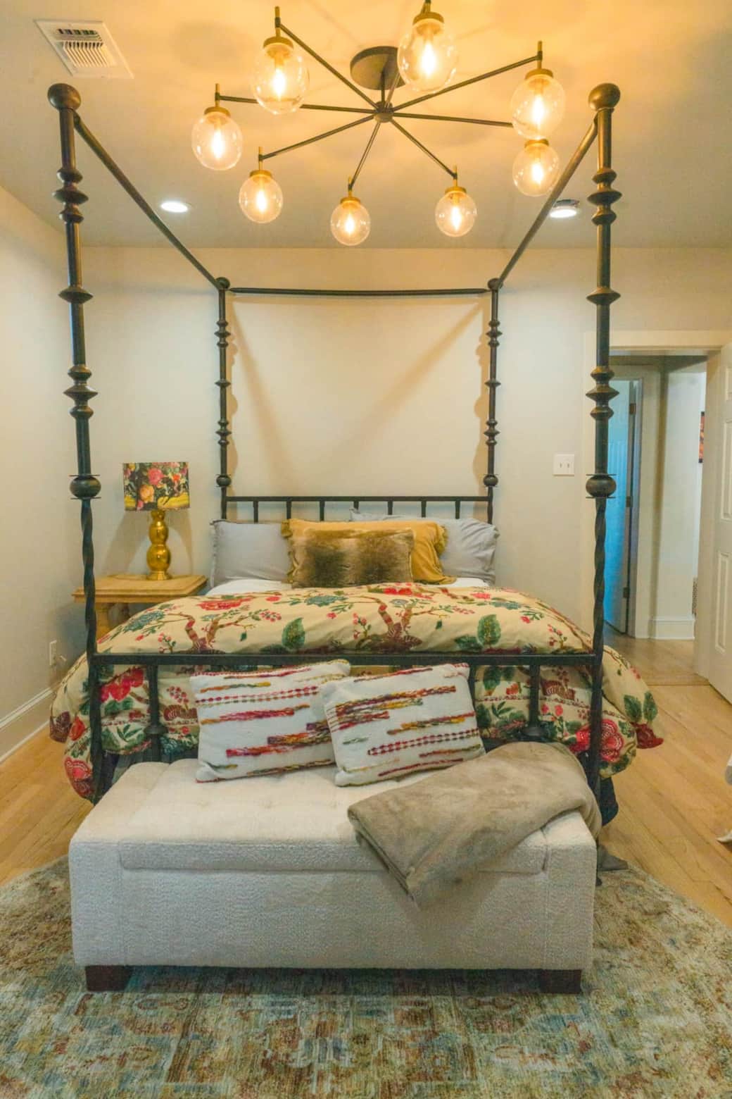 Second bedroom