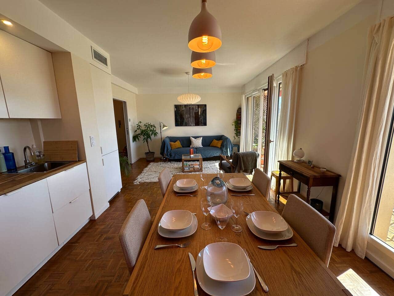 Table à manger; salon;cuisine 