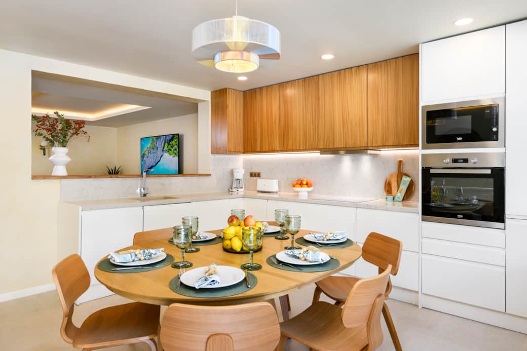 Villa jazmines II dining table for up to 8 guests