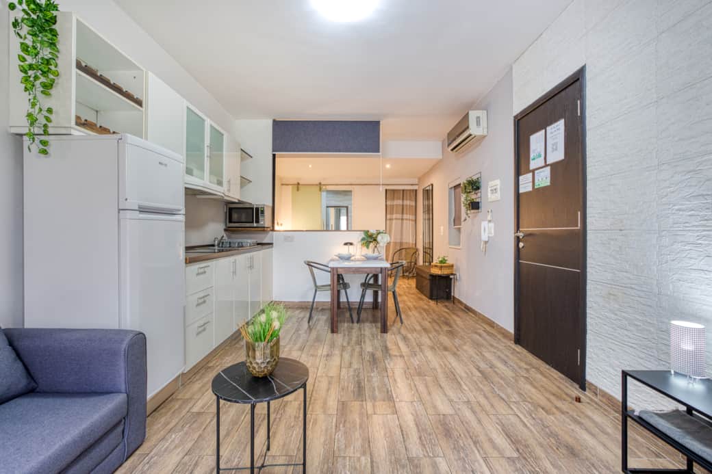 Fully equipped kitchenette and dining space