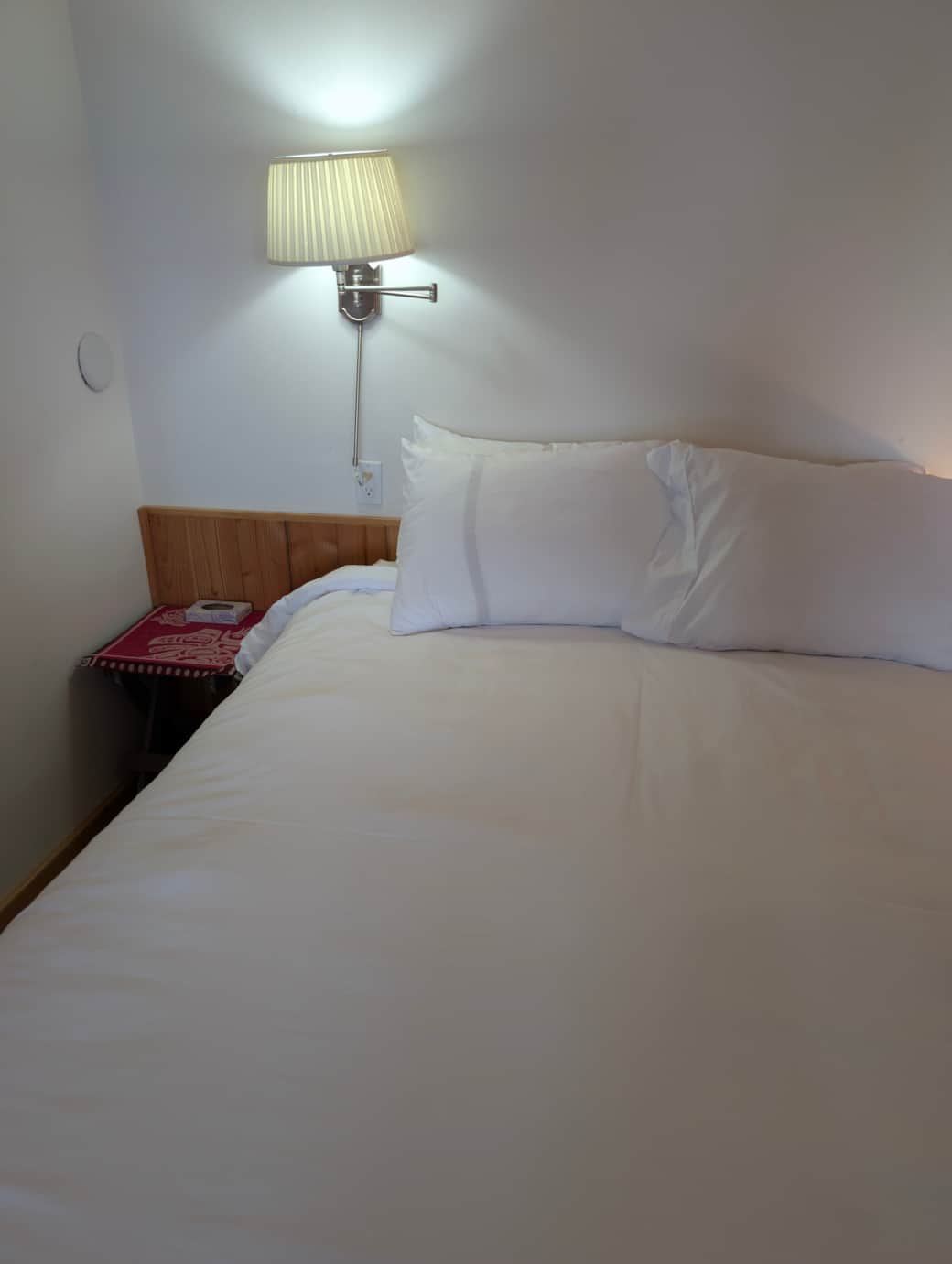 Bed - Cedar Suite | Serviced Apartment