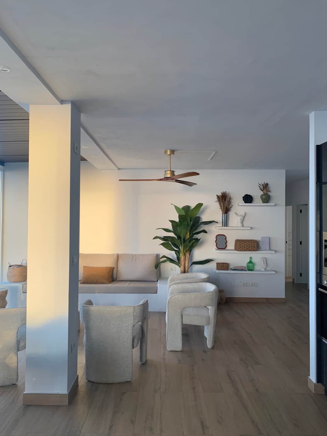 Salón toma entrada