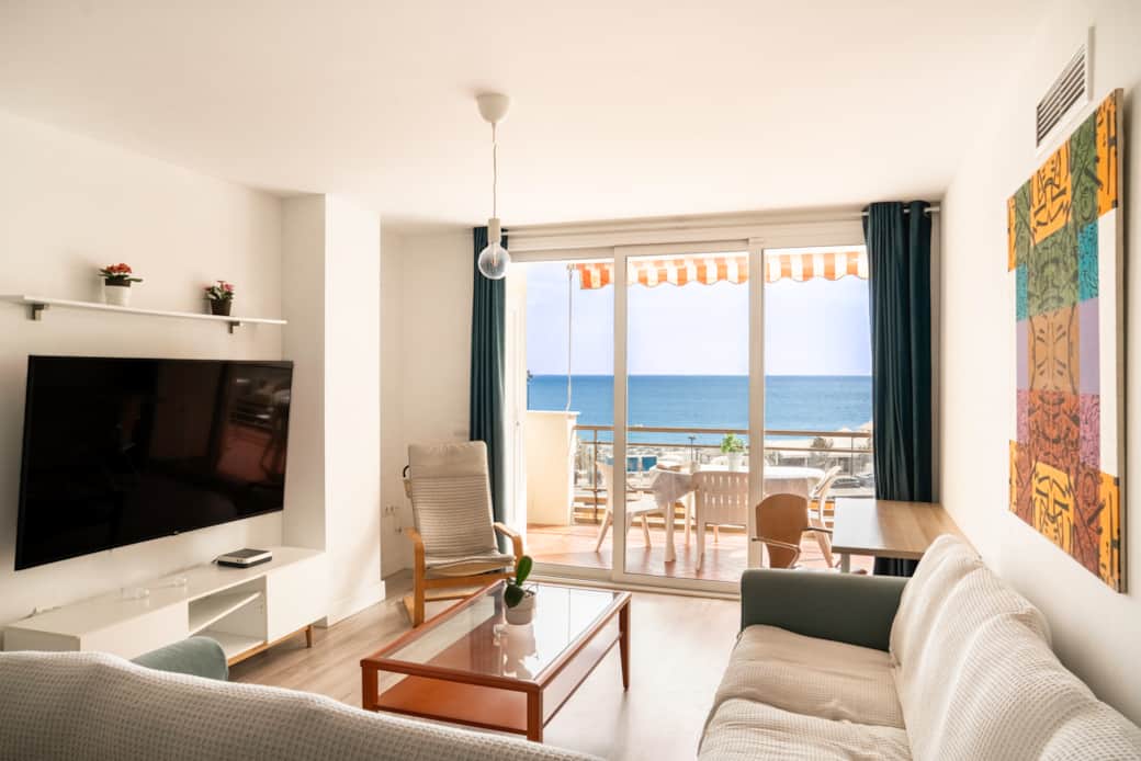 HOM7370 HDR HOM7370 HDR