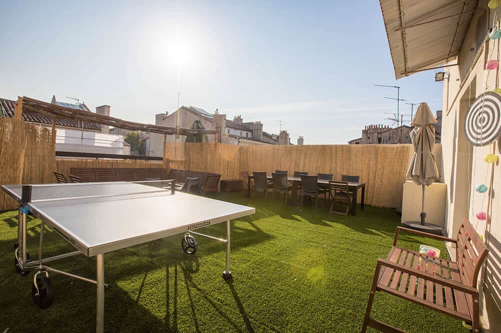 Rooftop avec table de ping-pong 