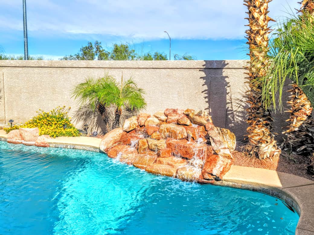 Exterior Pool Minifall Exterior Pool Minifall
