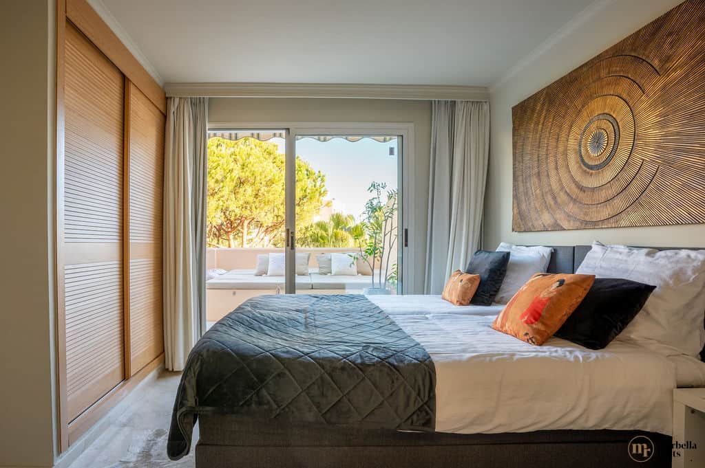 High quality beds and bed linen.