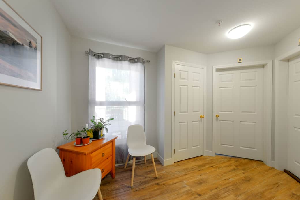 Unit 208B Entry