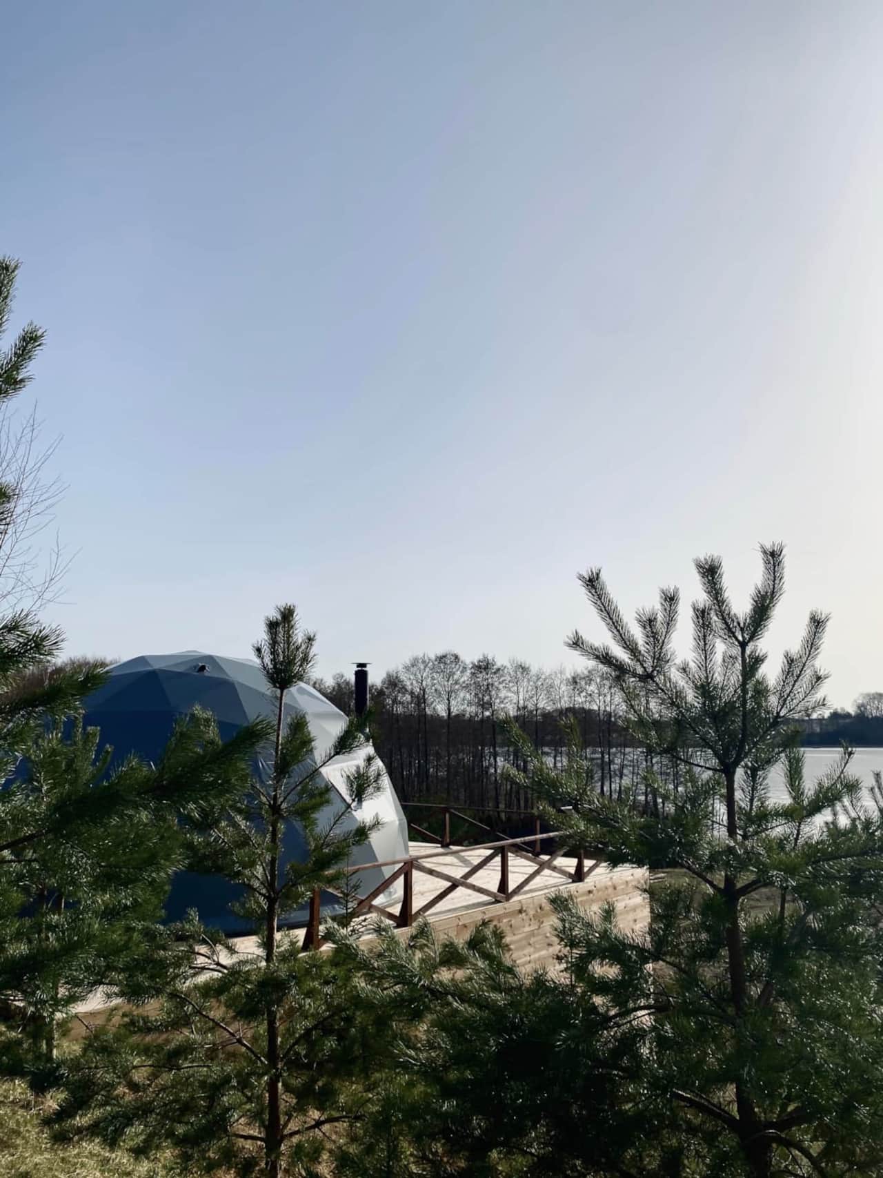 ALOVE Retreat & Spa. Ežero kupolas