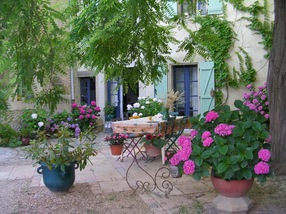 Eingang und Terrasse