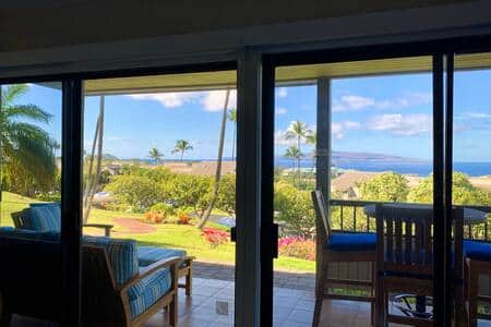 Wall of windows in dinning and living room