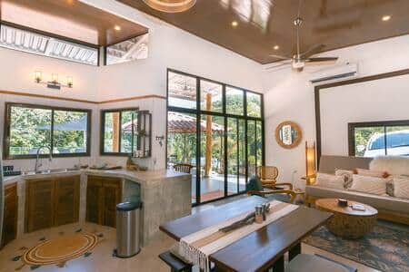 Kitchen – Fully equipped, modern