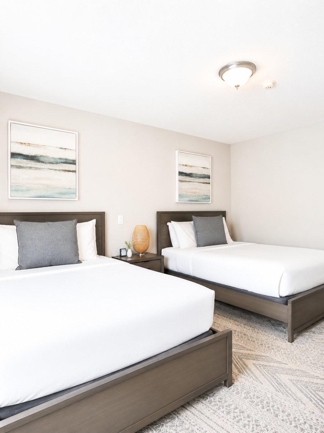 2 Queen Beds Sleeps 4 2 Queen Beds Sleeps 4