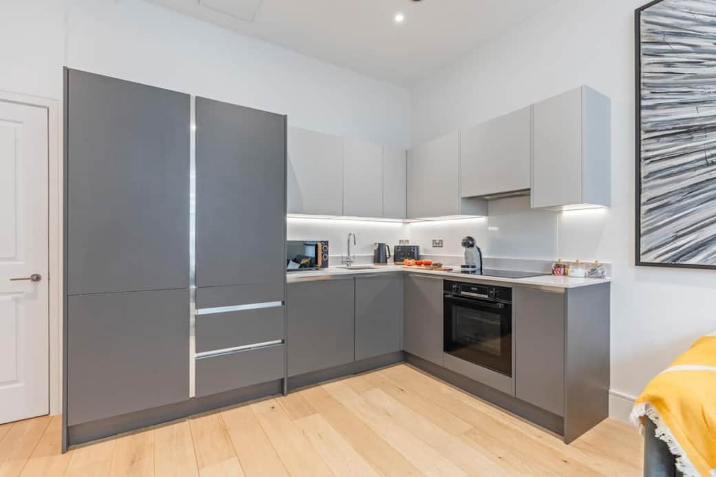 Designed for both everyday cooking and chef-style meals with ease and comfort, offering everything needed for a perfect stay — from a coffee machine to stainless steel pots and a two-tier steaming pot ideal for dim sum or healthy steamed vegetables. 