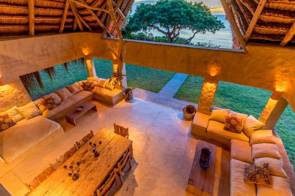 Lounge and dining room