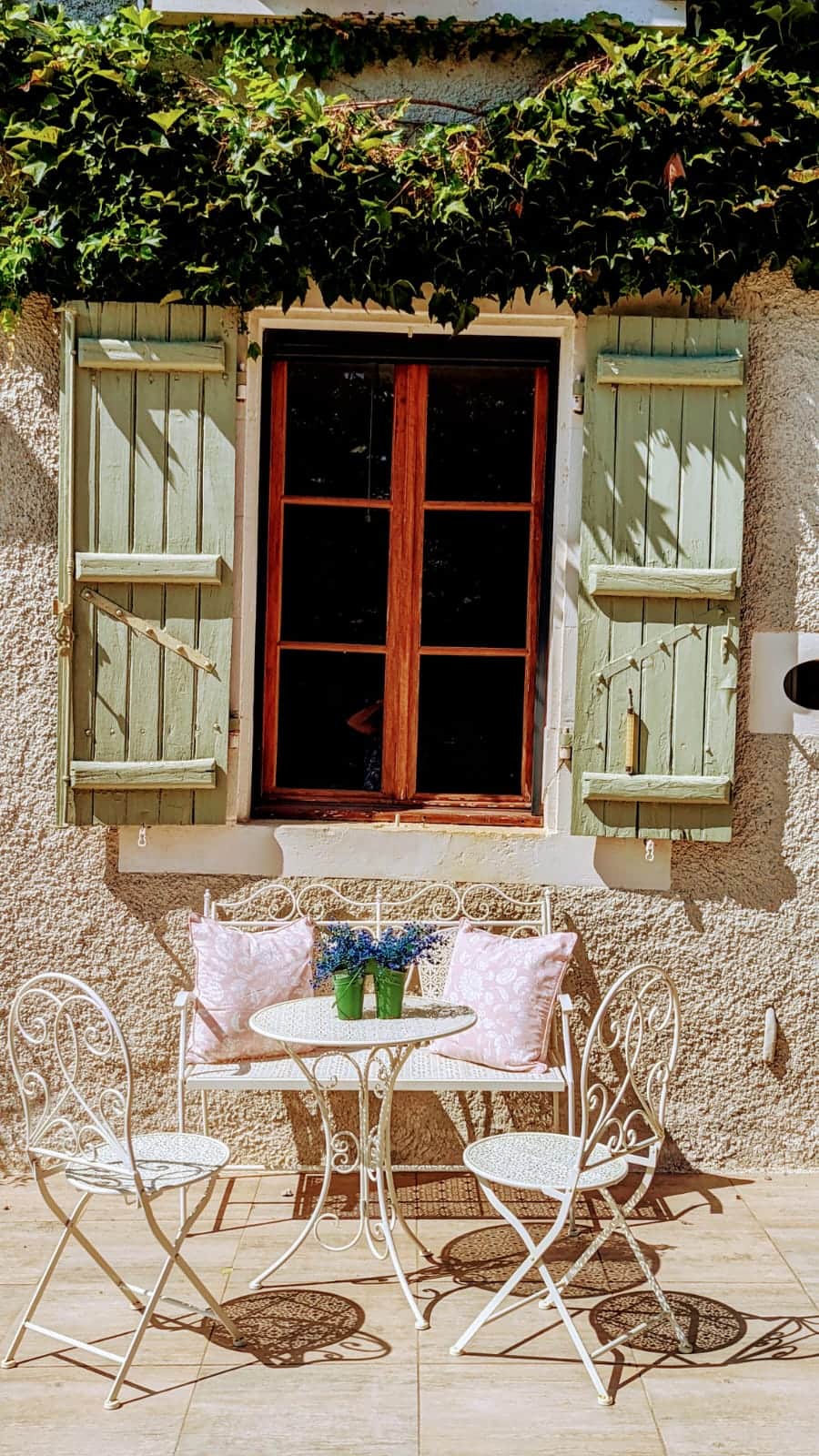 Front of house.jpg