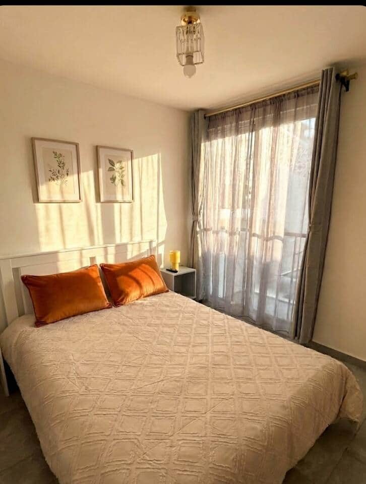 Departamento amueblado de dos recámaras en Narvarte cerca de Parque Delta, con cocina completa, sala y Wi-Fi listo para trabajar