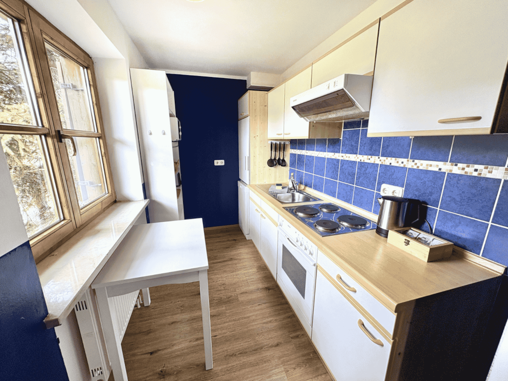 Voll ausgestattete Küche