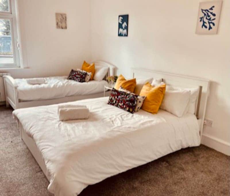 Bedroom - King Double and Single