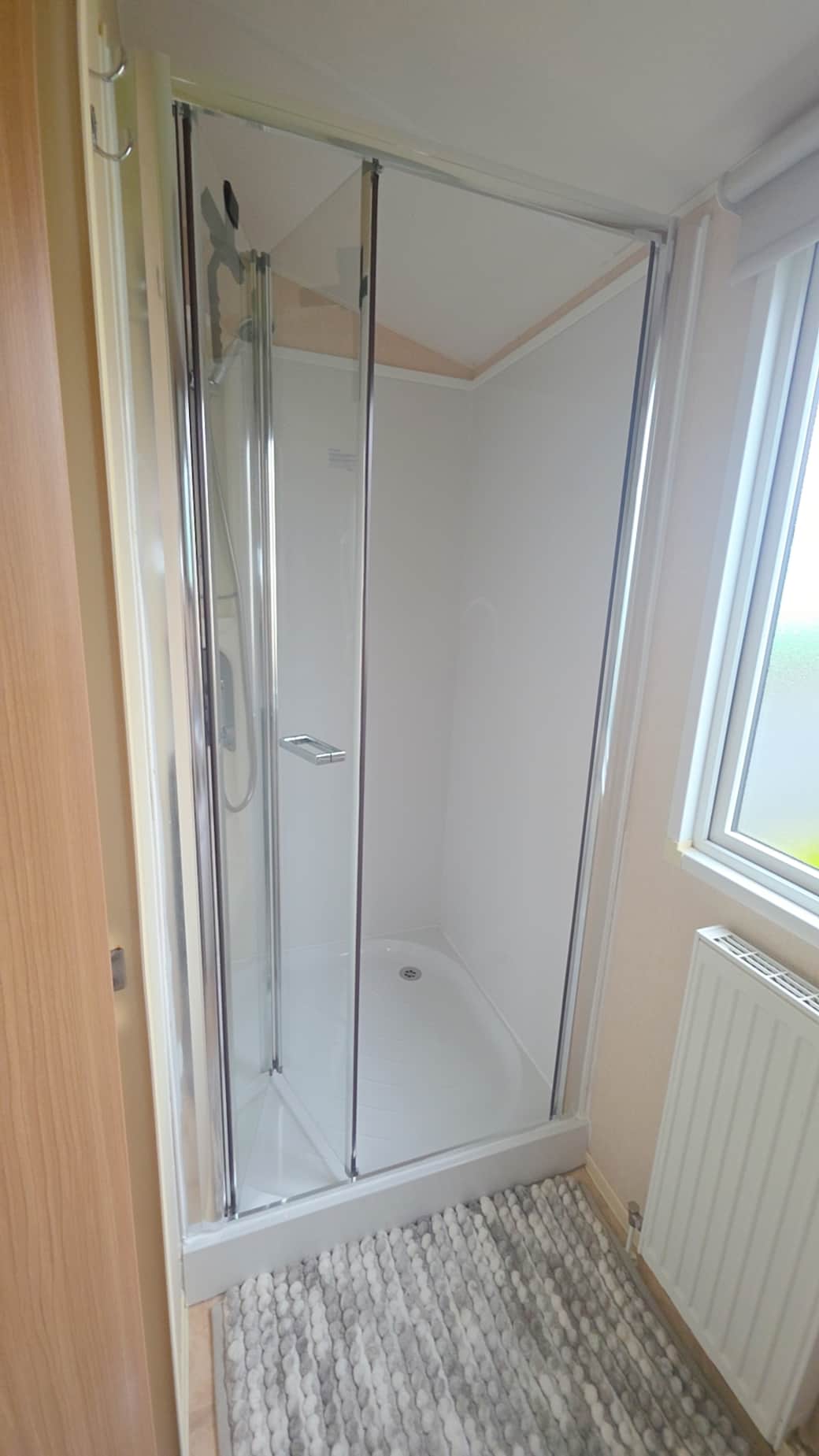 BATHROOM - SHOWER ROOM